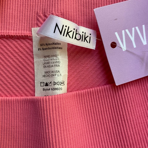 Women Seamless Ribbed Biker Shorts, Made in U.S.A, One Size - NWT - Picture 3 of 3